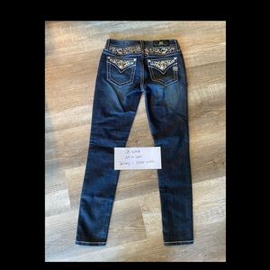 Miss Me low rise, skinny jeans. Never worn